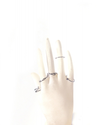 5 Pieces Asssorted Fashionable Ring Set RZ320001 SILVER